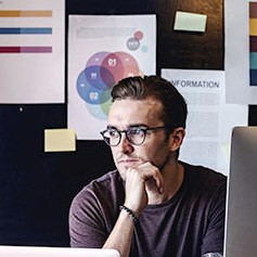 Czym różni się agencja interaktywna od agencji reklamowej?