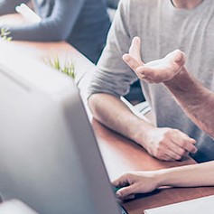 Outsourcing w biznesie – co to jest?