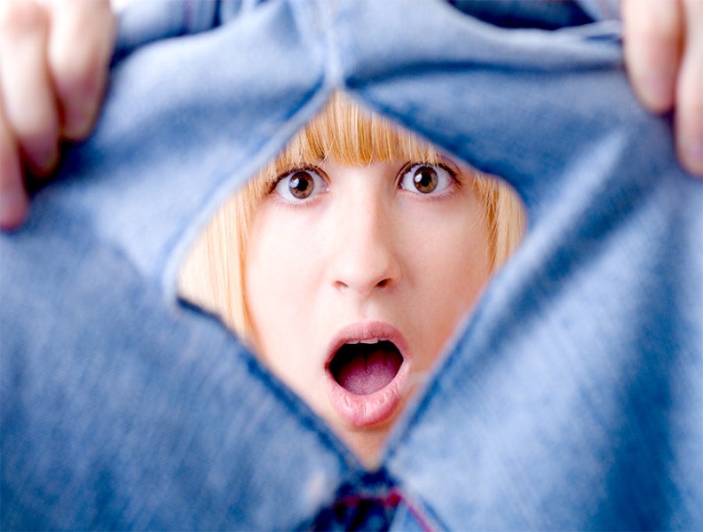 Jak pozbyć się moli ubraniowych z szafy?