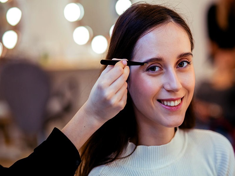 Microblading – permanentny makijaż brwi. Na czym to polega? Microblading – permanentny makijaż brwi. Na czym to polega?
